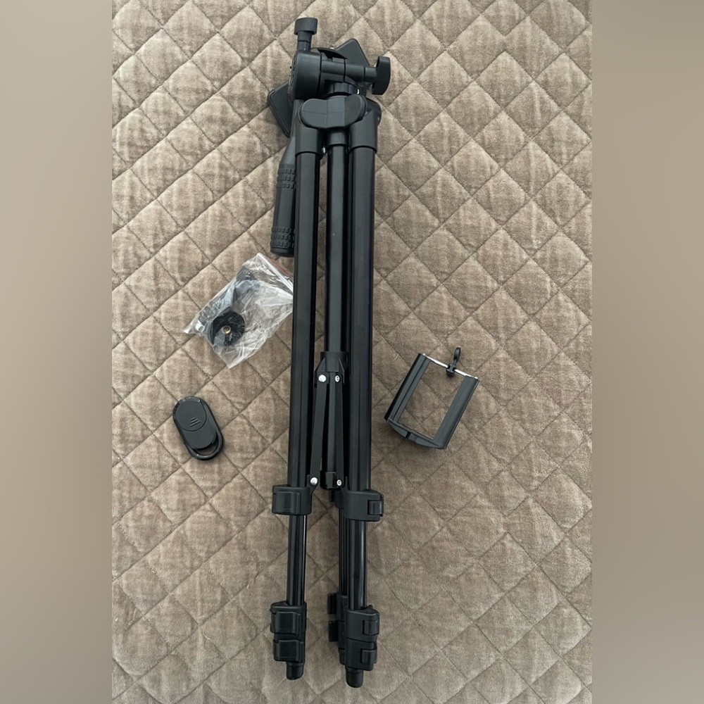 Polarduck Laser Level Tripod Phone Stand: 51-inch 130cm Aluminum Tripod -NWOB